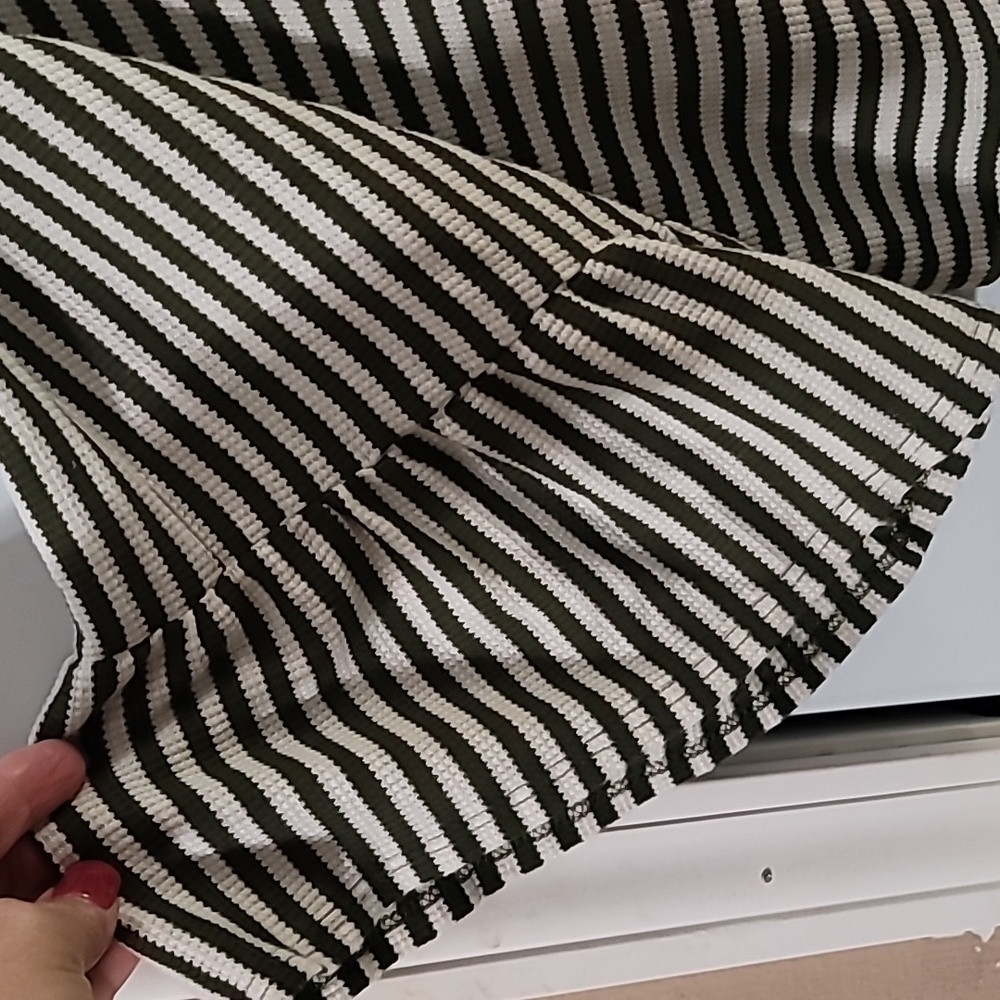 Vine & Love Green and White Striped Cardigan - Picture 3 of 7